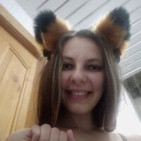 queen_capybara's Offline Chat Room