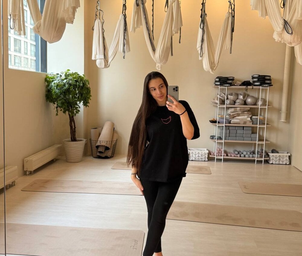 pornos.live isabellateetz livesex profile in fleshlight cams