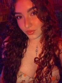 ambar_saenz_1's Live Sex Cam Show