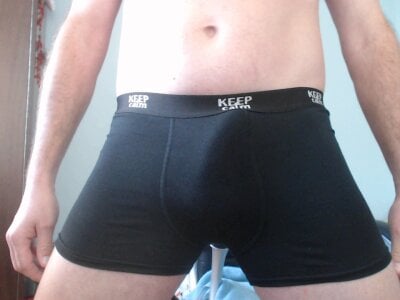 Tuttiluss44 Male Medium Adult Webcam