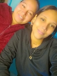 Michelle_and_kami's Offline Chat Room