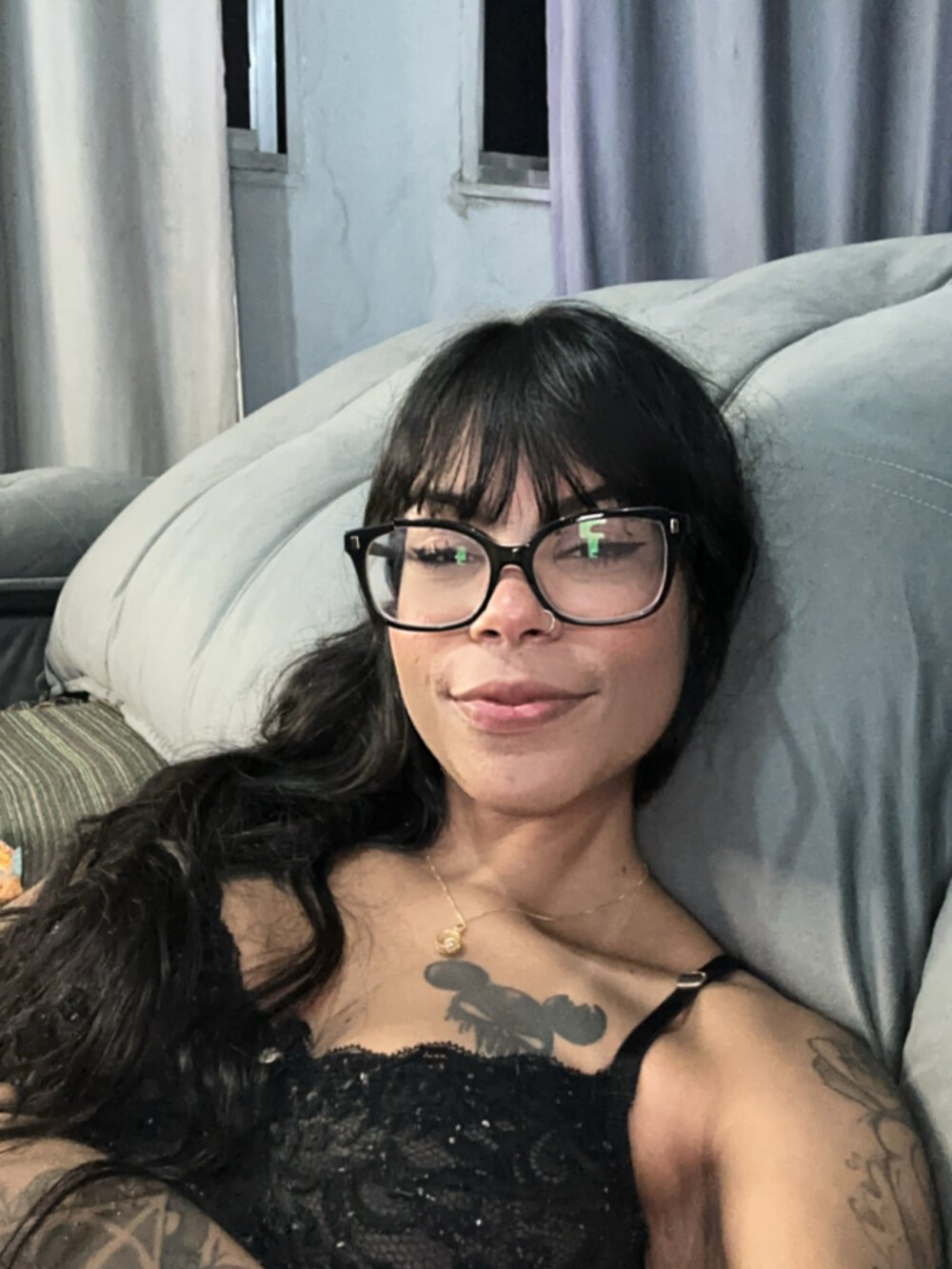 free6cams.com lunnageek livesex profile in hairy cams