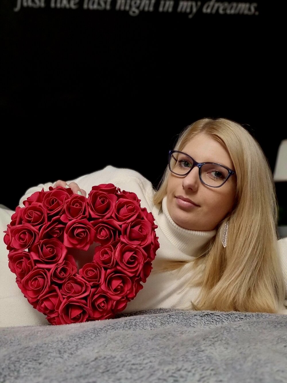 Live sex webcam photo for Amitiel_Angel #289931817