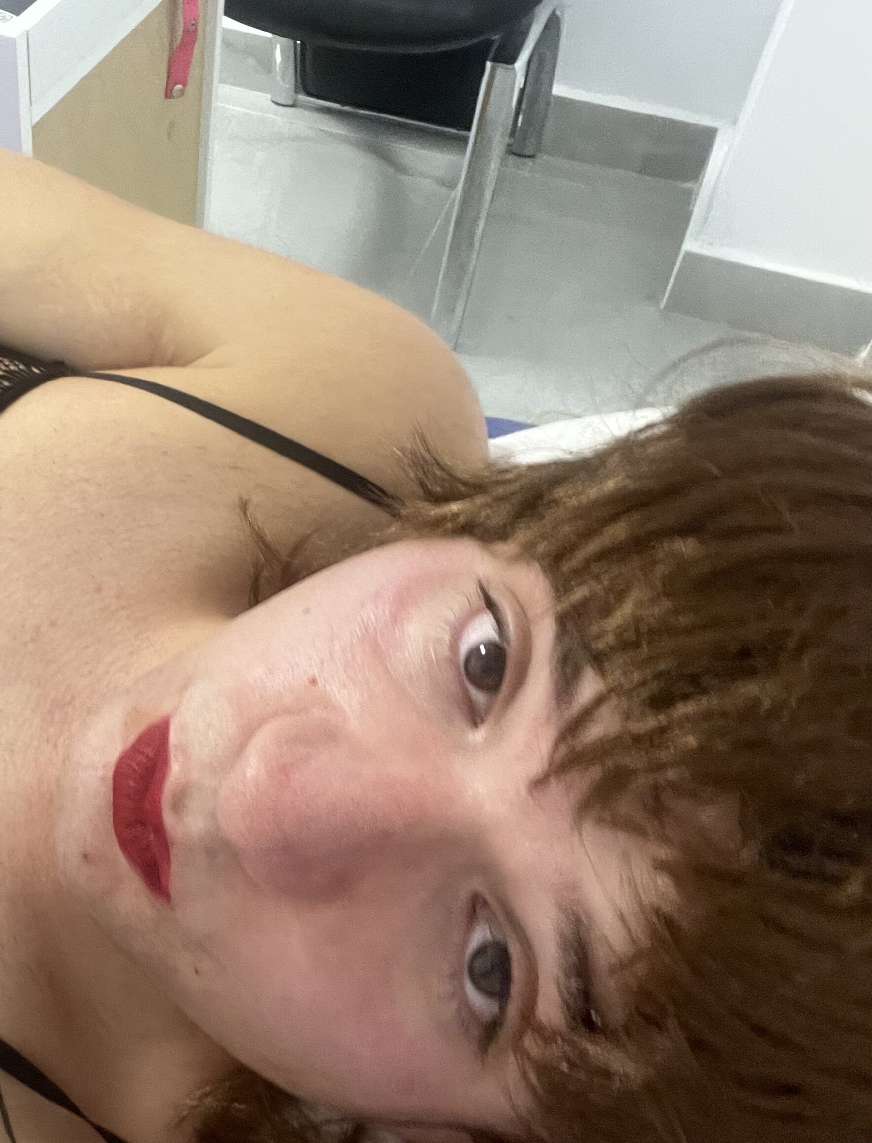 kindshybelly34