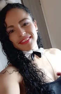 sexadictvenuss89's Offline Chat Room