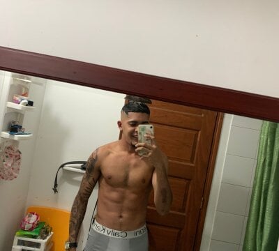 Max_hugecock21 - Stripchat Boy 