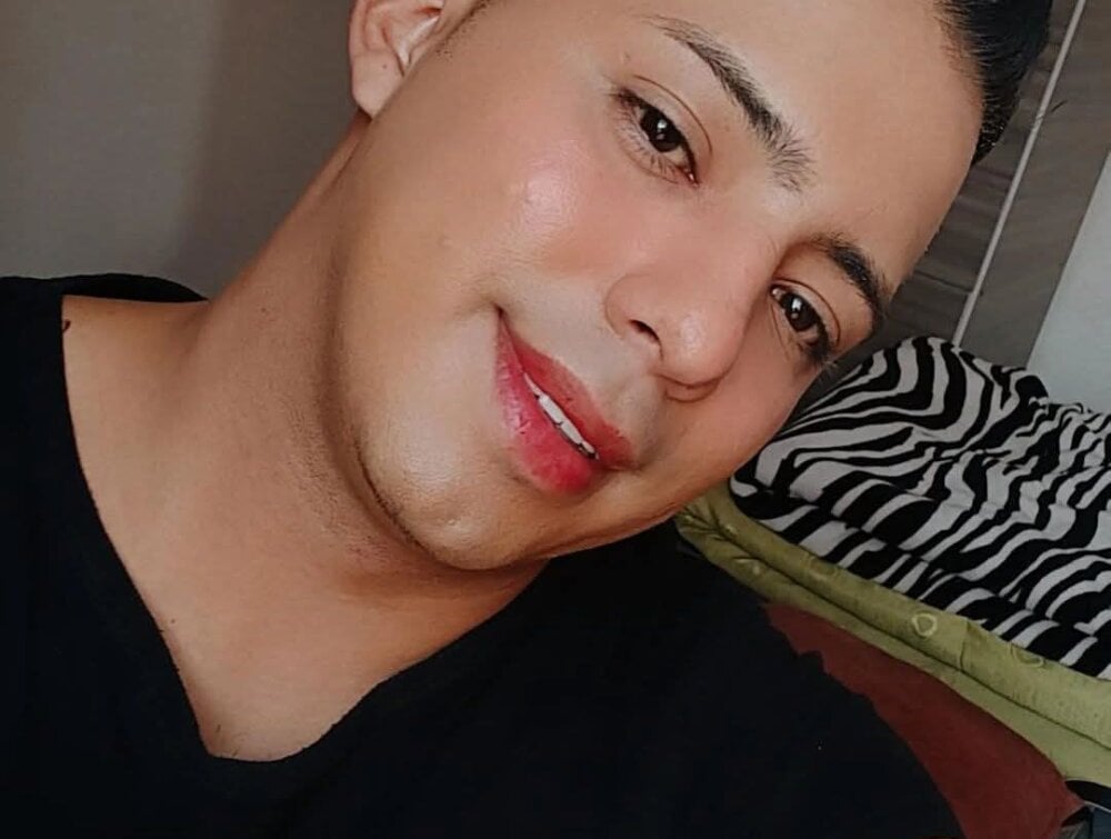 mike_fetish from stripchat