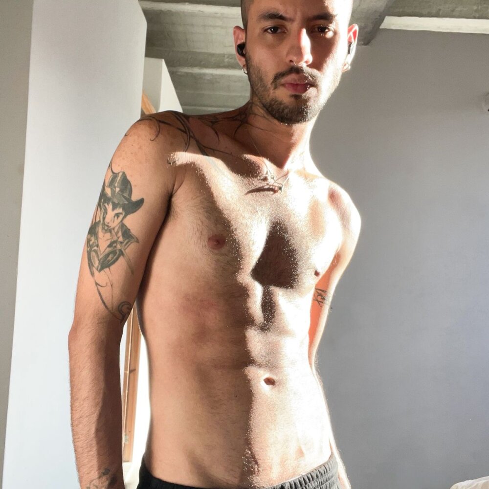 gael_rivas' Offline XXX Chat