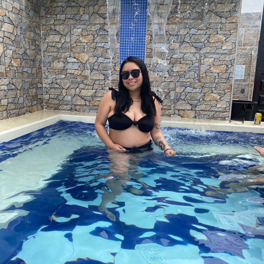 Live sex webcam photo for lindahot_05 #291179490