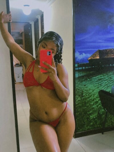 linda__lopez from stripchat