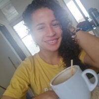 Zendaya_Stanley18's Offline Chat Room