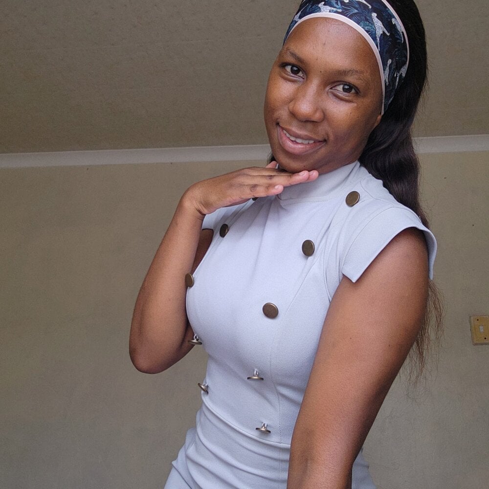 Ebonybounceboobs' Offline XXX Chat