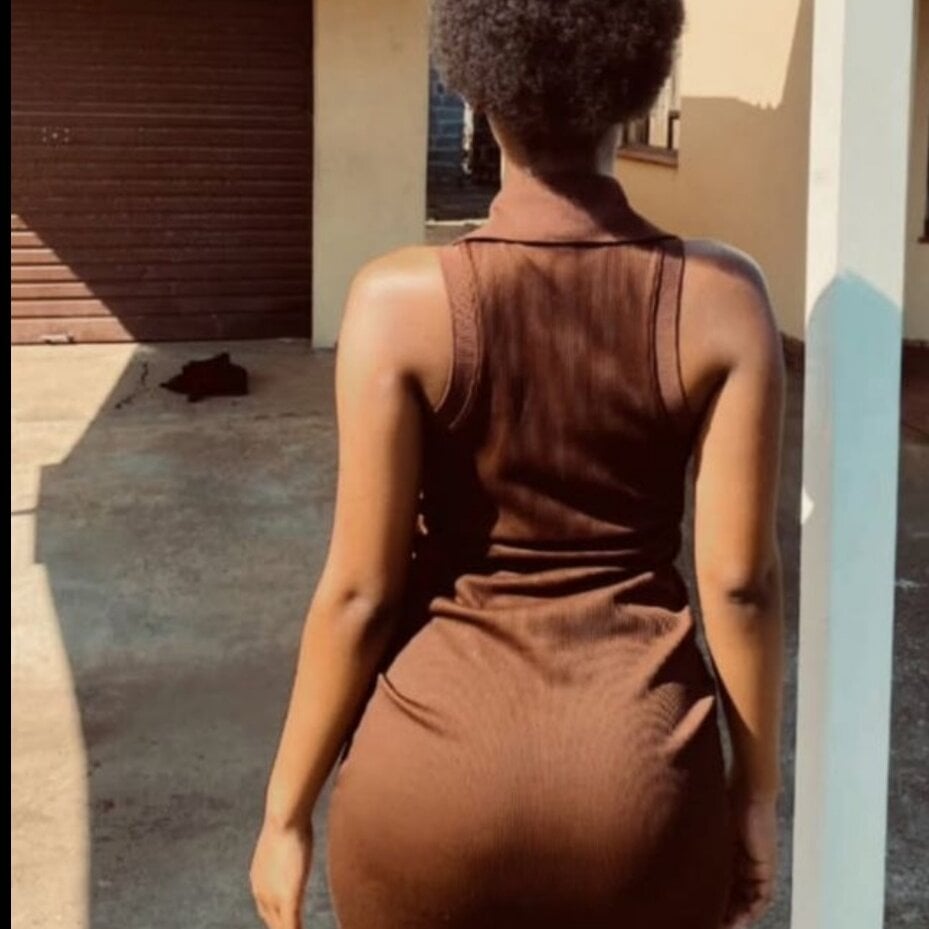 stripchat pontsho2004 webcam profile pic via 6livesex.com