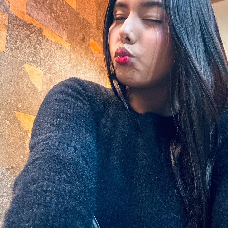 onaircams.com adrianna_rosse livesex profile in eeurope cams