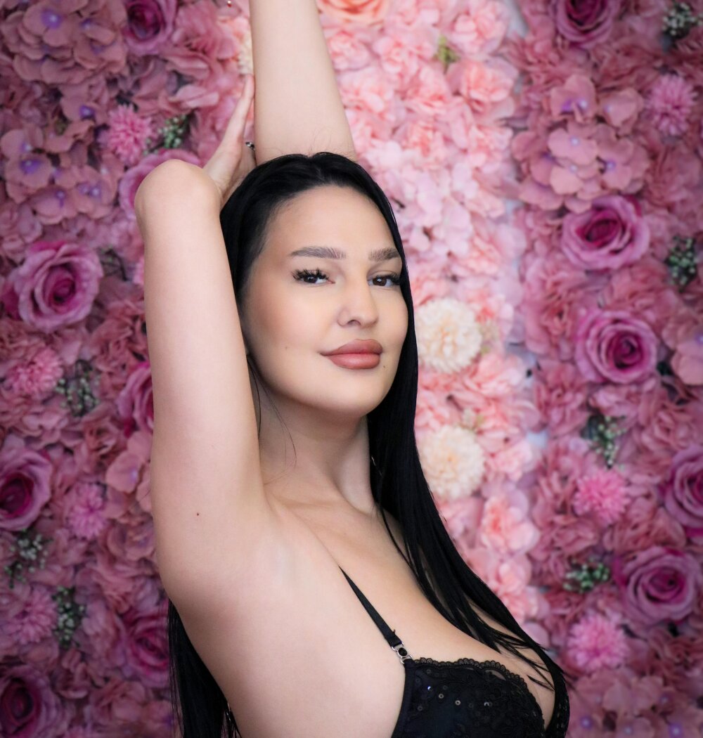 Live sex webcam photo for OliviaRimes #291075082