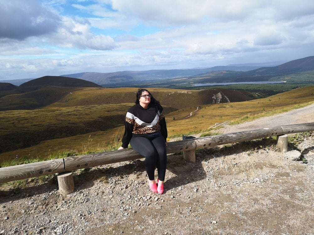 livesex.fan hot_scotchxx livesex profile in granny cams