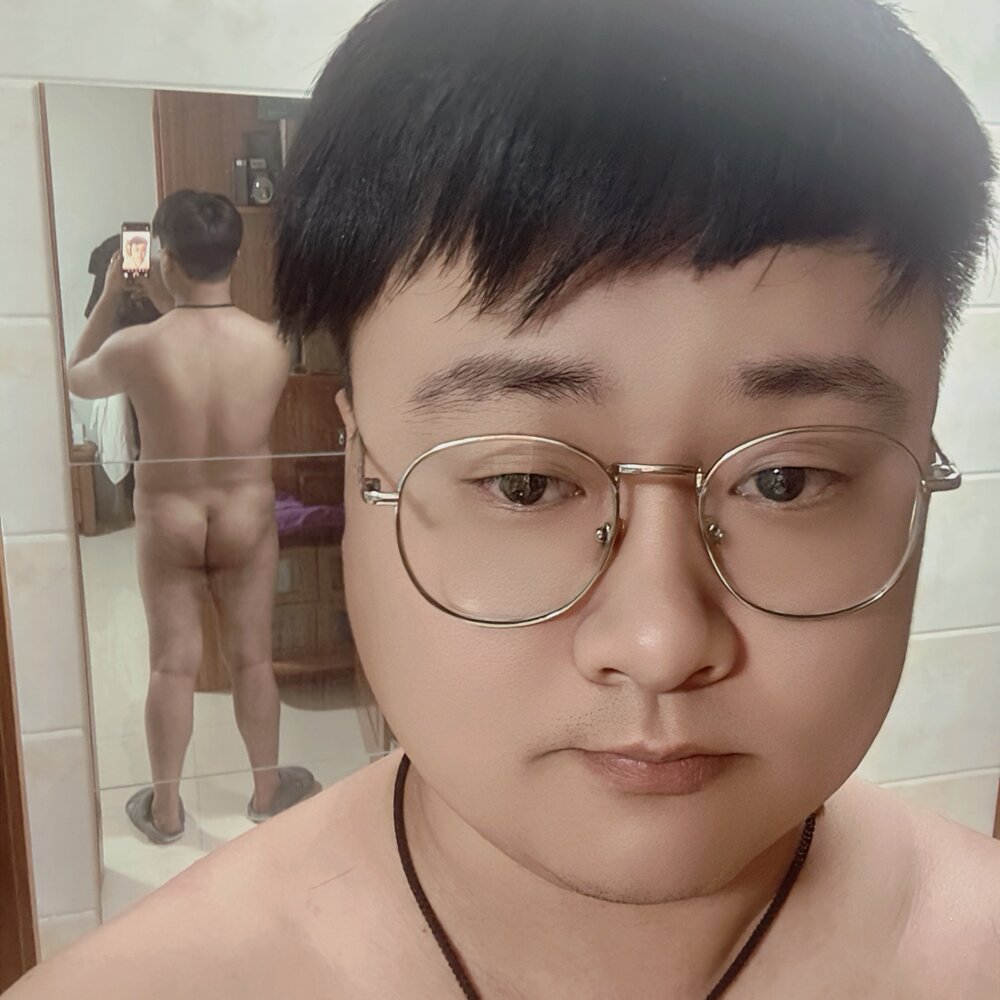 huang4322 from stripchat