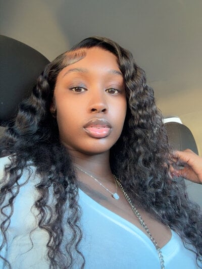 ToyaThick on StripChat