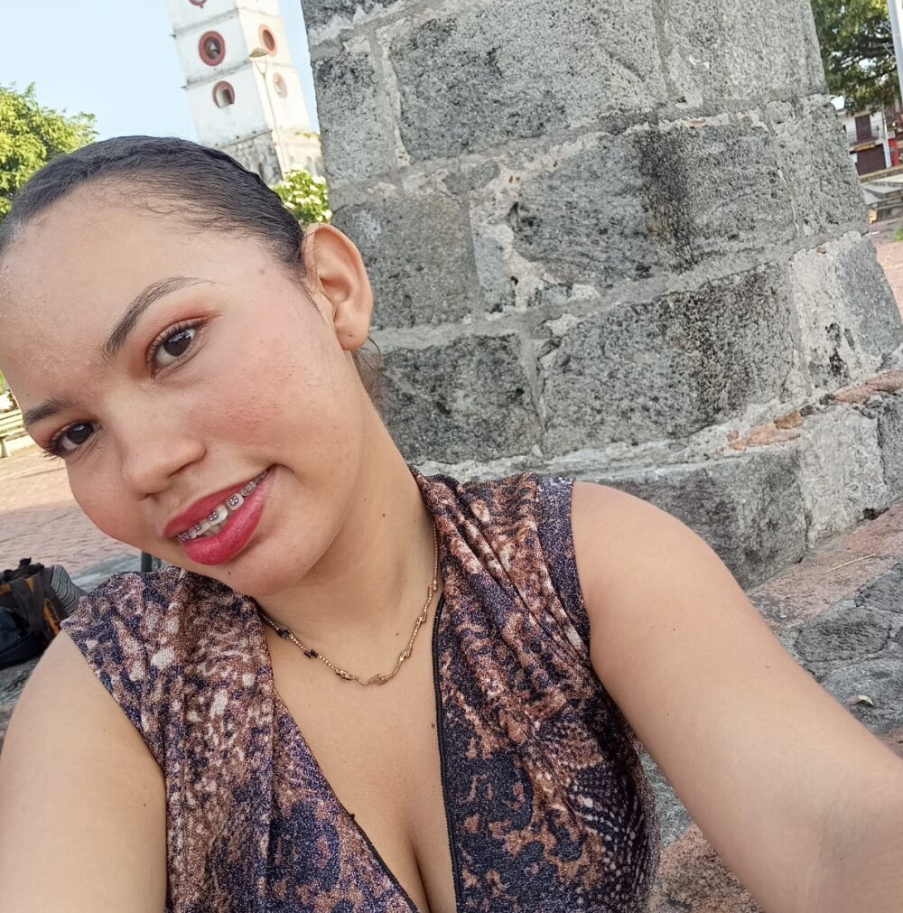 meliissa_sweett webcam profile - British