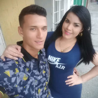 bigdaddymomcouple's Offline Chat Room