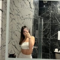 lindaclars1's webcam live show