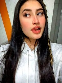 _saritta's webcam live show