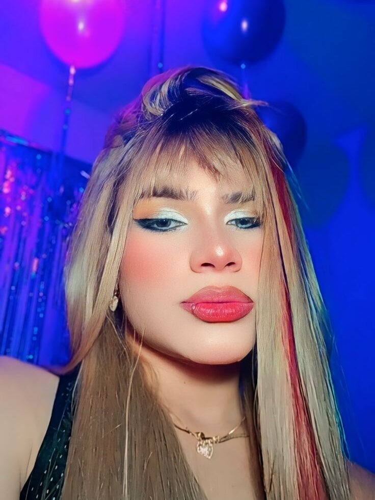Denayt_hot2 profile