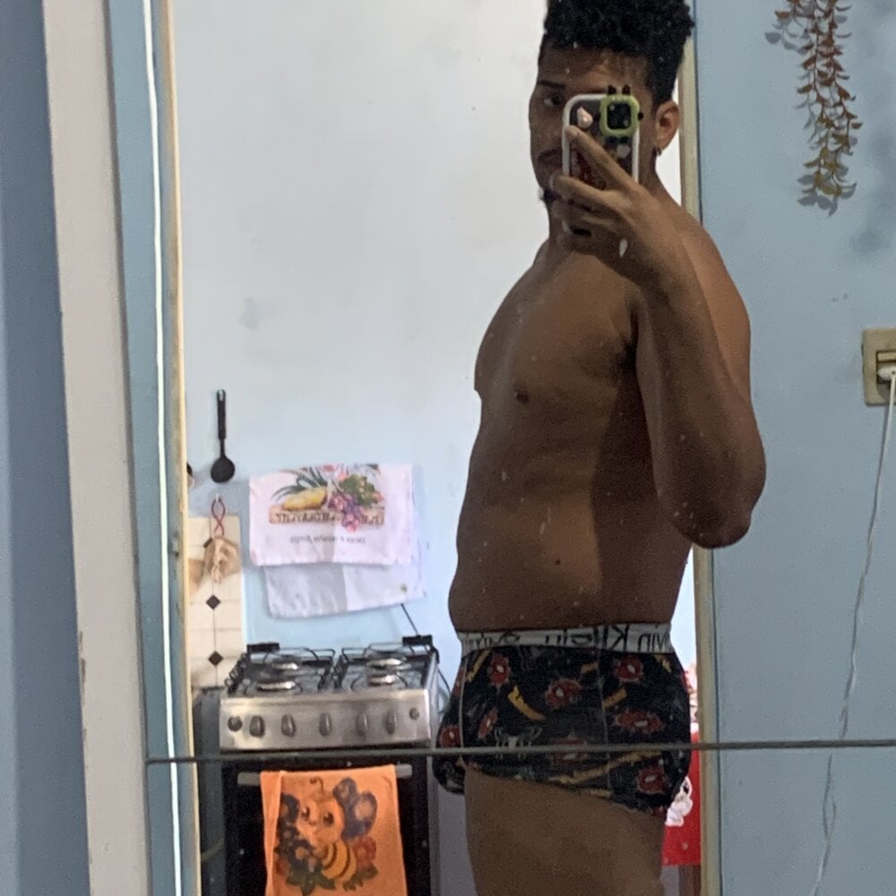 Ma4yheu's Offline XXX Chat