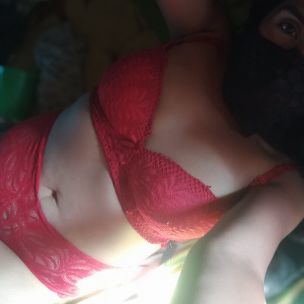 Live sex webcam photo for Camliahorny #290347859