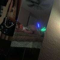 foxyladehh's Offline Chat Room