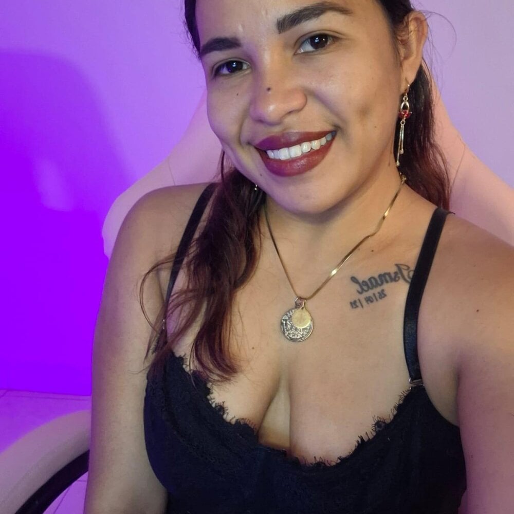 sexydiabliita from stripchat