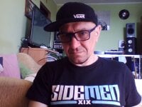 MAJKIZIUTEK's webcam live show