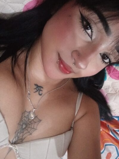 tulthy_ from stripchat