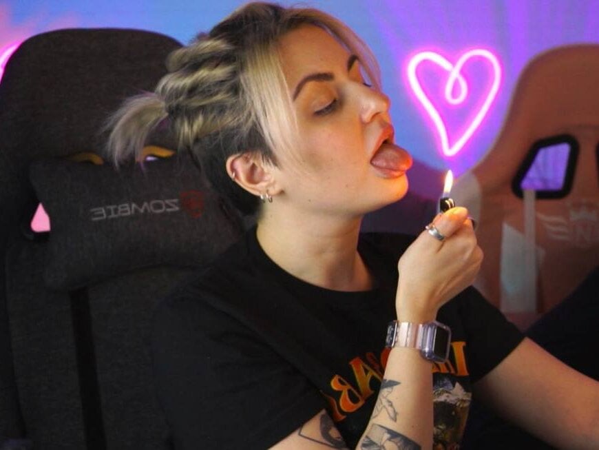 Live sex webcam photo for Lana__May #289991062