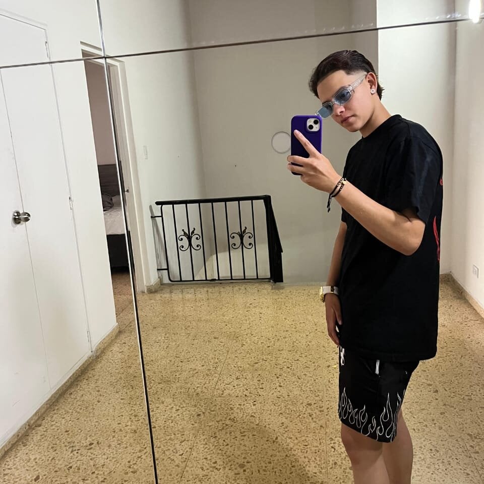 noah06_ from stripchat