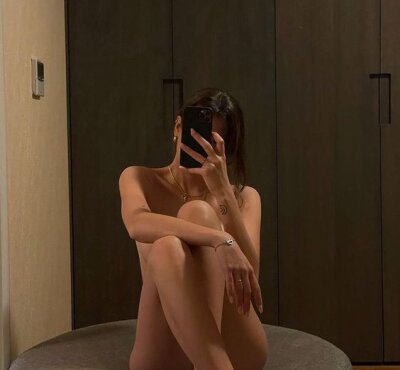 AdrianaSuee
