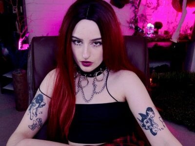 ChristyCrush Female Newyoung Striptease Cam