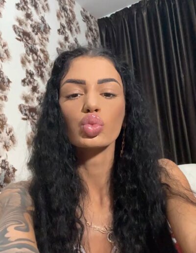 ShirleyBax 🖖 online naked stream
