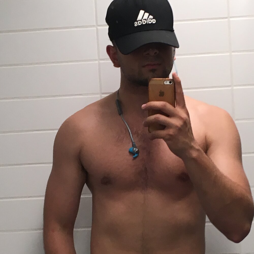 interracialfreaksss' Offline XXX Chat