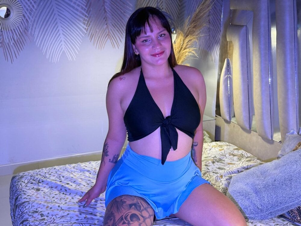 elivecams.com NattCurvy livesex profile in co cams