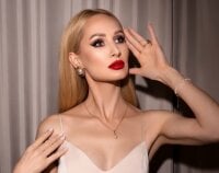 XXX chat uživo modela Kikki777