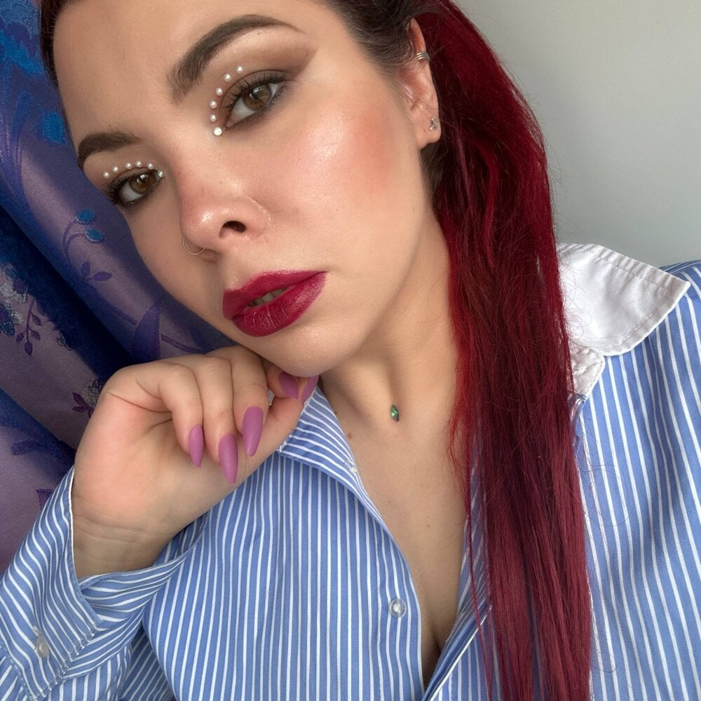 emistevens from stripchat