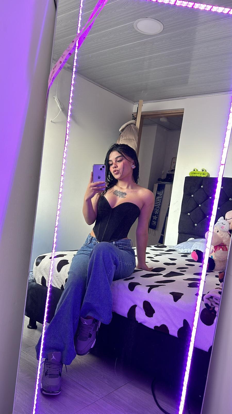 Jimena_Jones_