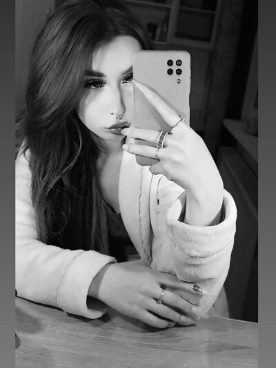 evelynparkerr from stripchat