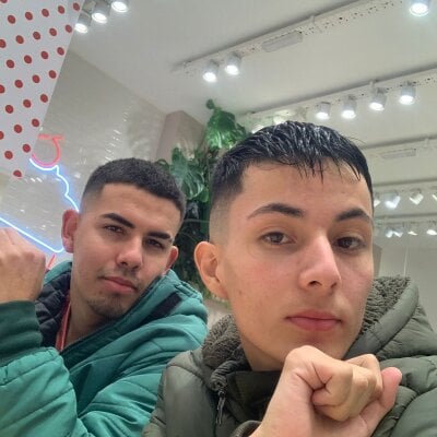 Cute_Couple_24 Avatar