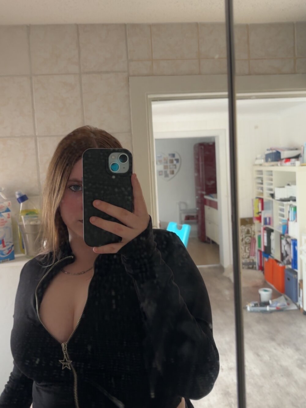 livesex.fan cutenele livesex profile in germany cams