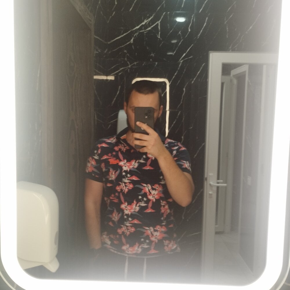 pablo552379 from stripchat