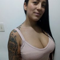 ThairaSex's Offline Chat Room