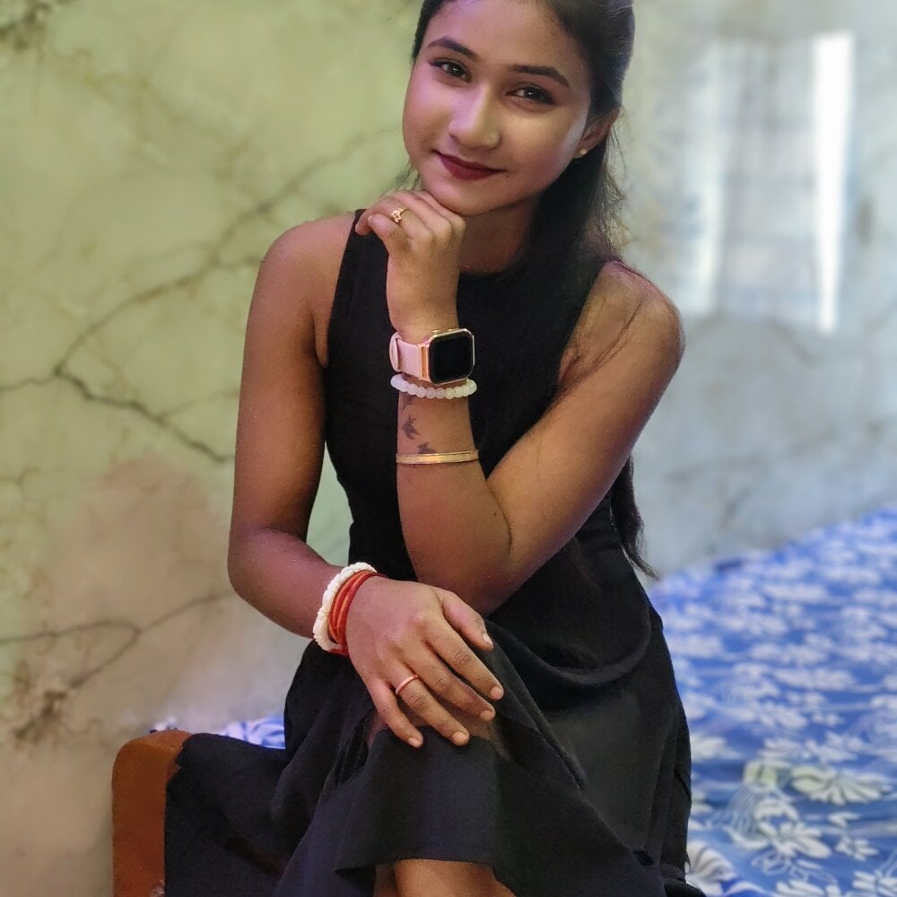 riya_roy012