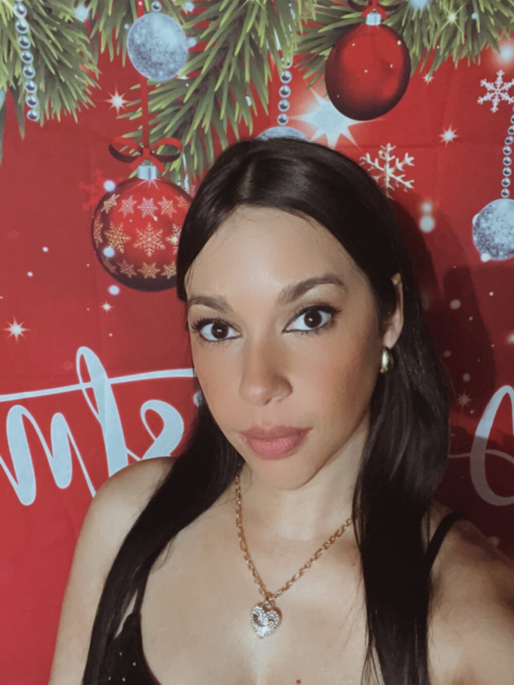 cam-performer.com chinita012 livesex profile in but-was-born-in-narva cams